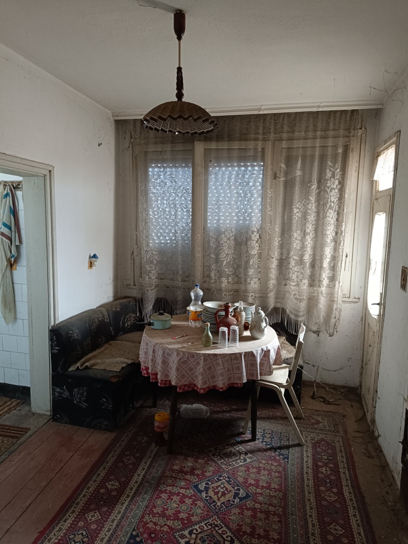 De vânzare  Etajul casei regiunea Sliven , Nova Zagora , 180 mp | 49772865 - imagine [3]