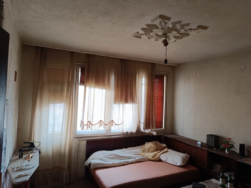 De vânzare  Etajul casei regiunea Sliven , Nova Zagora , 180 mp | 49772865 - imagine [6]