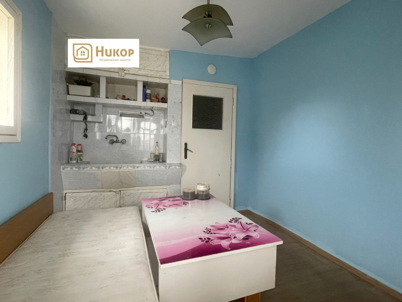 Продава КЪЩА, с. Пет могили, област Сливен, снимка 3 - Къщи - 53368264