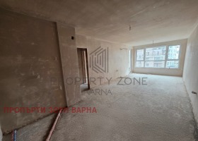 1 chambre Levski 1, Varna