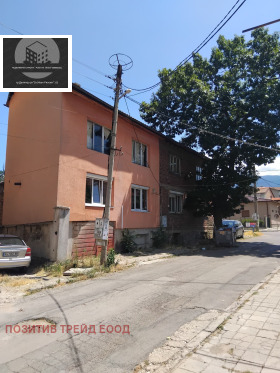 Casa Dupnitsa, regione Kjustendil