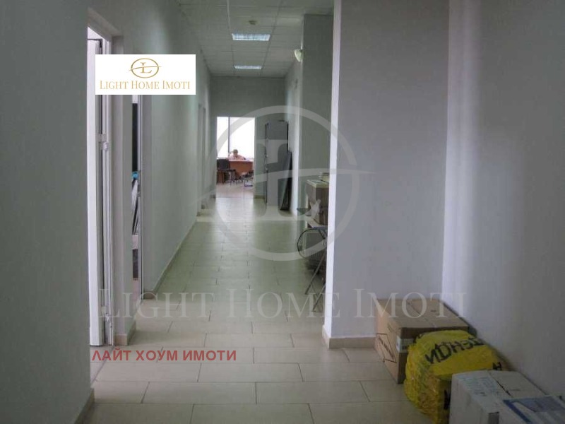 En venta  Oficina Plovdiv , Karshiyaka , 735 metros cuadrados | 62536045 - imagen [2]