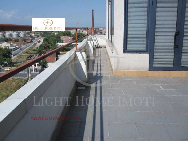 En venta  Oficina Plovdiv , Karshiyaka , 735 metros cuadrados | 62536045 - imagen [3]