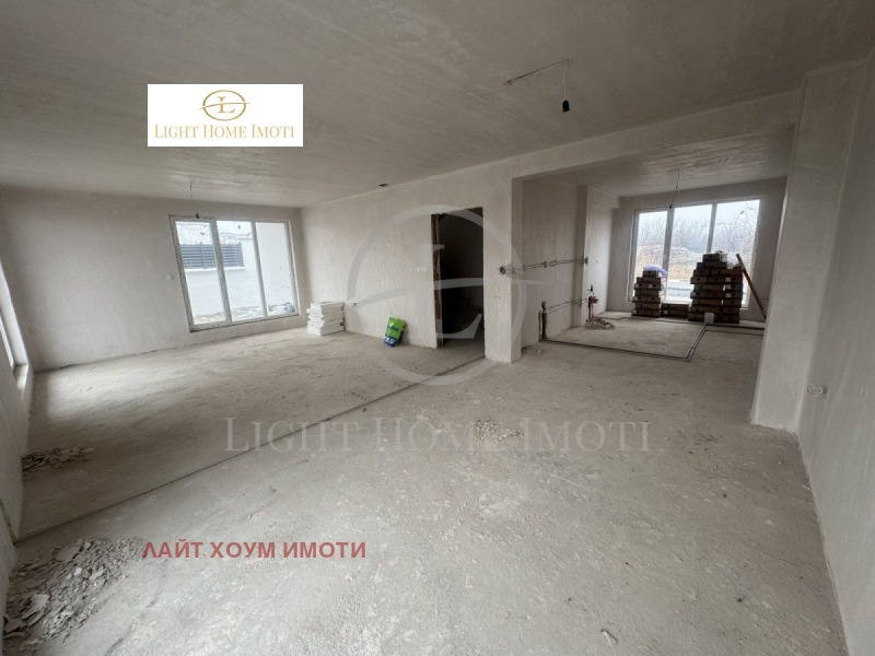 En venta  Oficina Plovdiv , Karshiyaka , 735 metros cuadrados | 62536045 - imagen [6]