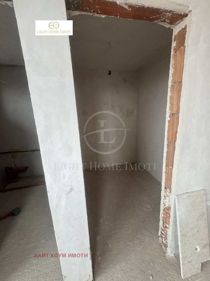 En venta  Oficina Plovdiv , Karshiyaka , 735 metros cuadrados | 62536045 - imagen [13]