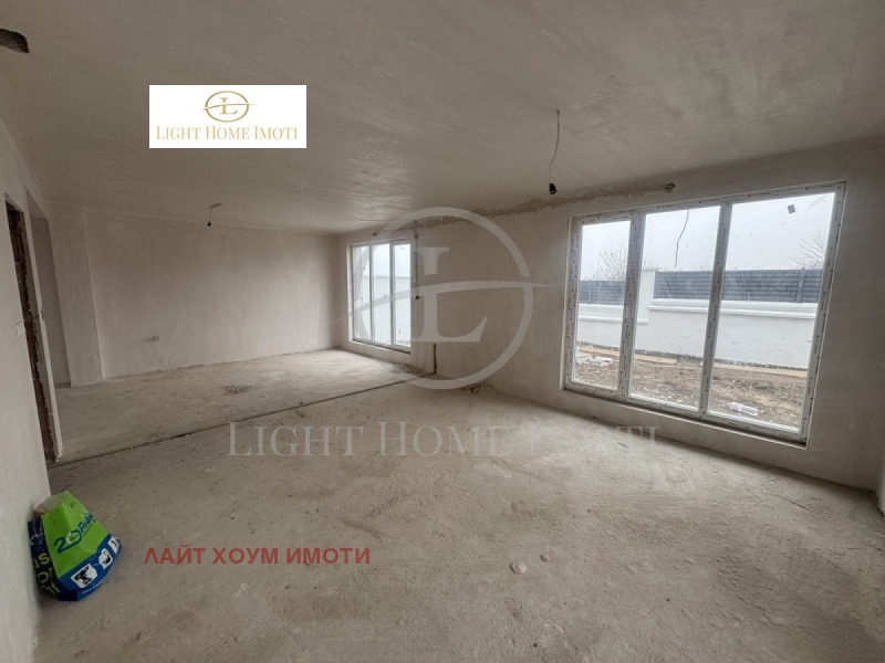 En venta  Oficina Plovdiv , Karshiyaka , 735 metros cuadrados | 62536045 - imagen [5]