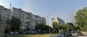 1 soverom Fondovi sjilishta, Sofia
