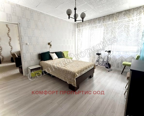 Продава 3-СТАЕН, гр. София, Света Троица
