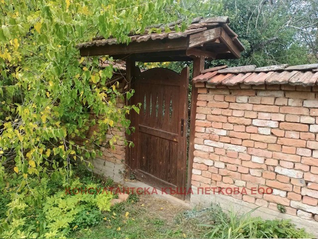 Продава  Къща област Ловеч , с. Дерманци , 80 кв.м | 30604506 - изображение [9]