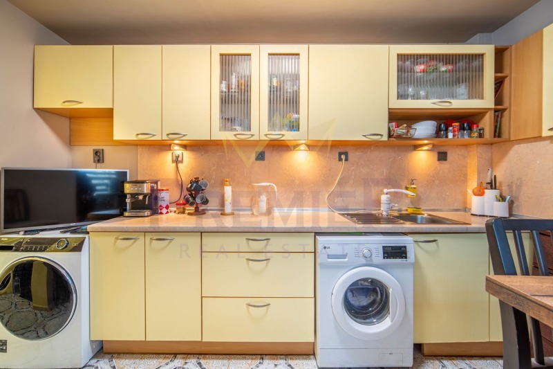Продава 3-СТАЕН в град Варна, Галата - 102 кв.м / 175 000 € » 342 270.25 лв., ИМОТИ ПРЕМИЕР