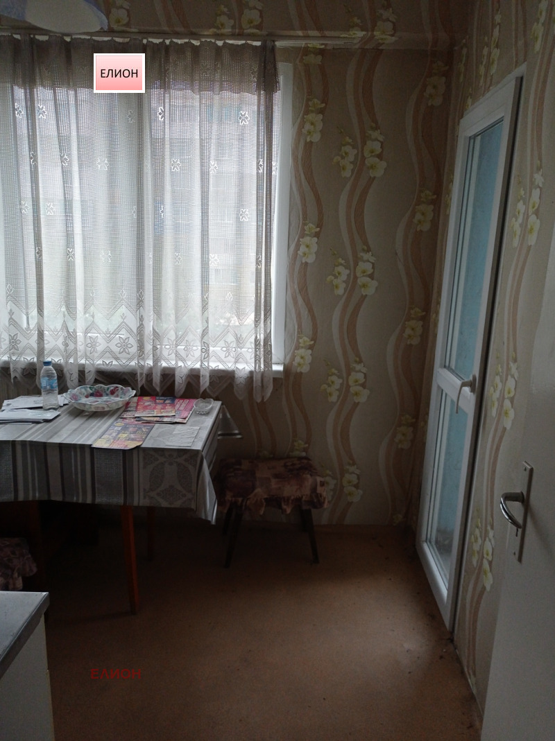 Продава 2-СТАЕН, гр. Перник, Изток, снимка 5 - Апартаменти - 52689236