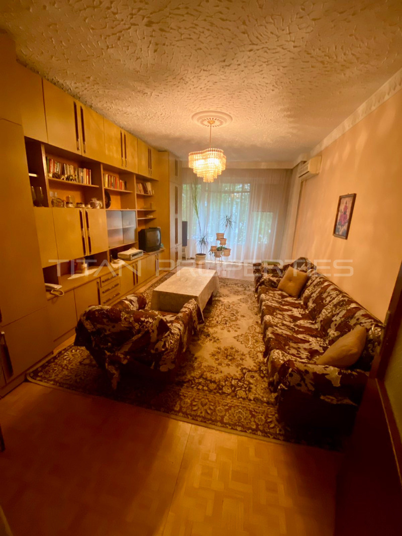 De vânzare  2 dormitoare Plovdiv , Iujen , 88 mp | 33334877 - imagine [2]