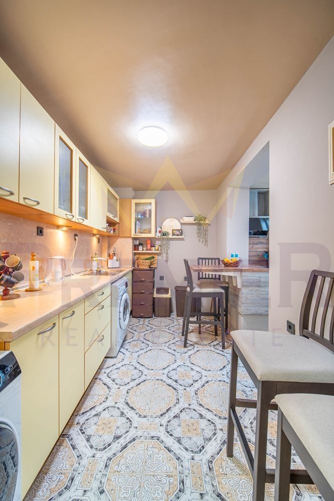 Продава 3-СТАЕН, гр. Варна, Галата, снимка 15 - Апартаменти - 53945077