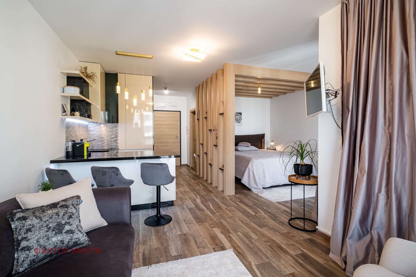 Продава 1-СТАЕН, гр. Варна, к.к. Св.Св. Константин и Елена