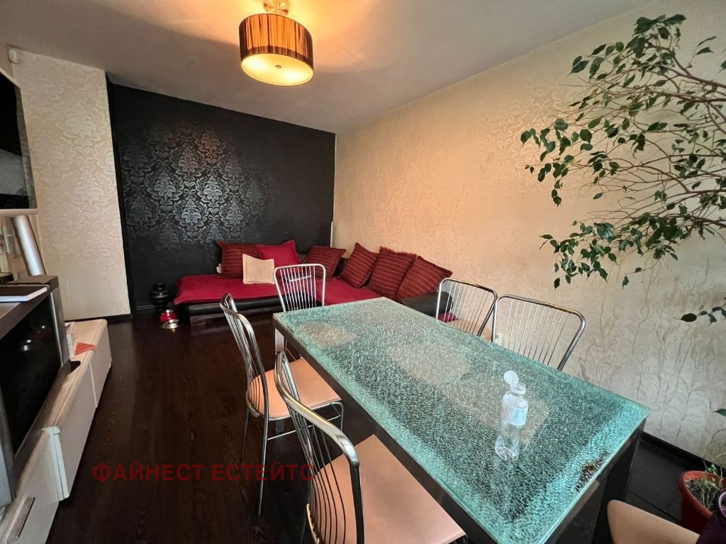 Продава 2-СТАЕН, гр. София, Борово