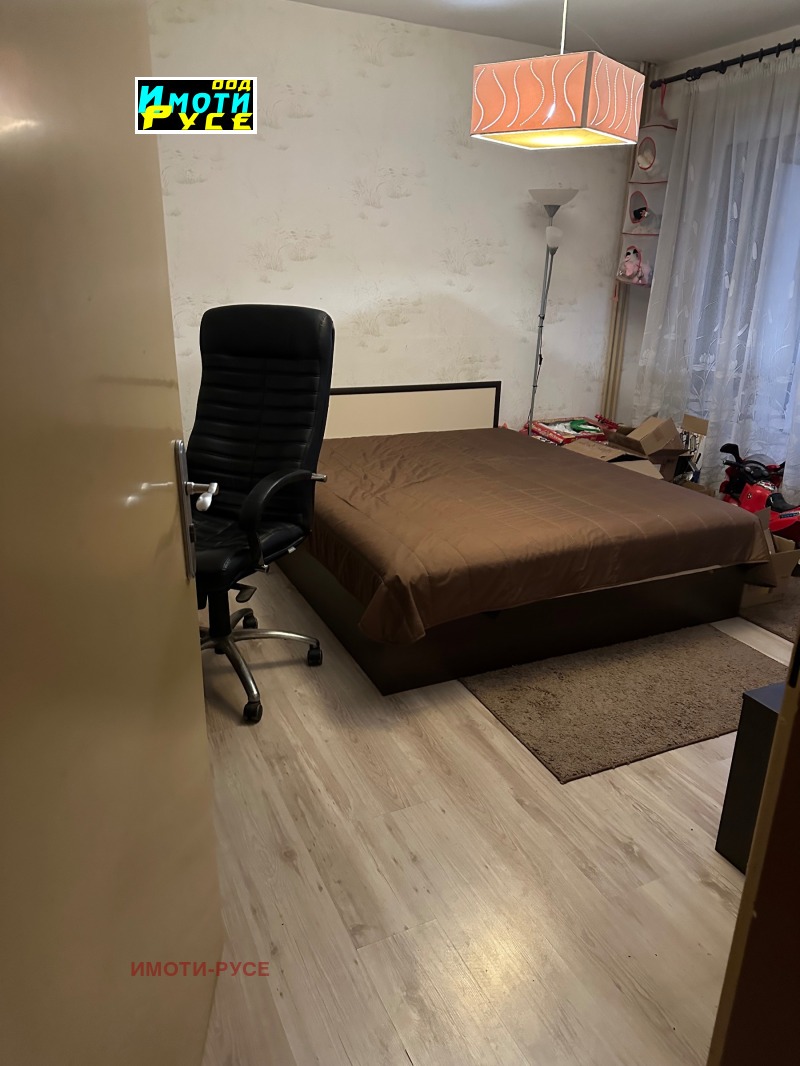 Продава 3-СТАЕН в град Русе, Възраждане - 100 кв.м / 140 000 € » 273 816.20 лв., ИМОТИ-РУСЕ