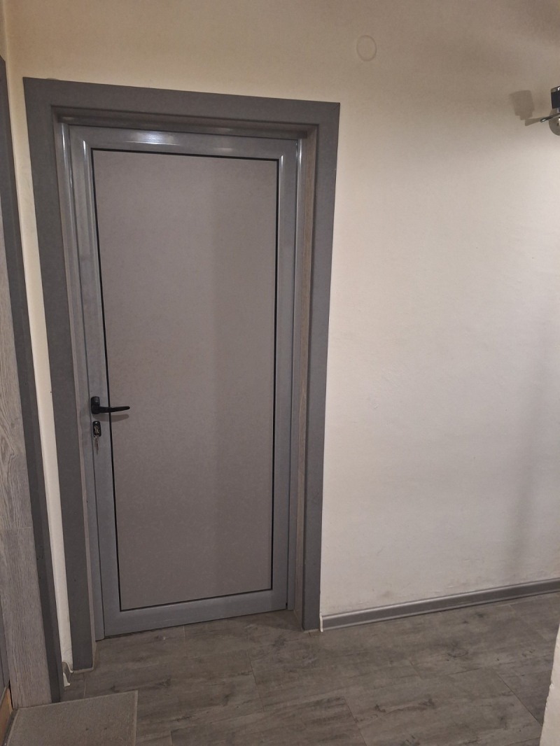 Продава ЕТАЖ ОТ КЪЩА, гр. Пловдив, Център, снимка 4 - Етаж от къща - 52659552