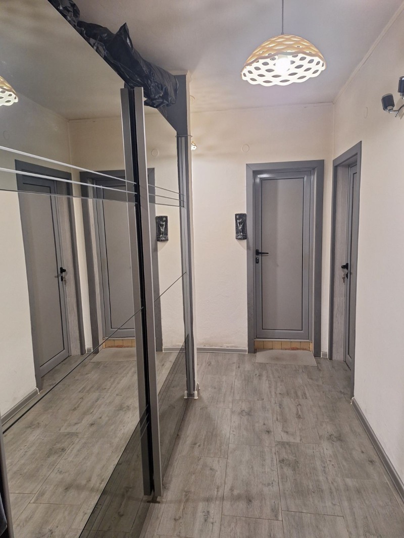 Продава ЕТАЖ ОТ КЪЩА, гр. Пловдив, Център, снимка 10 - Етаж от къща - 52659552