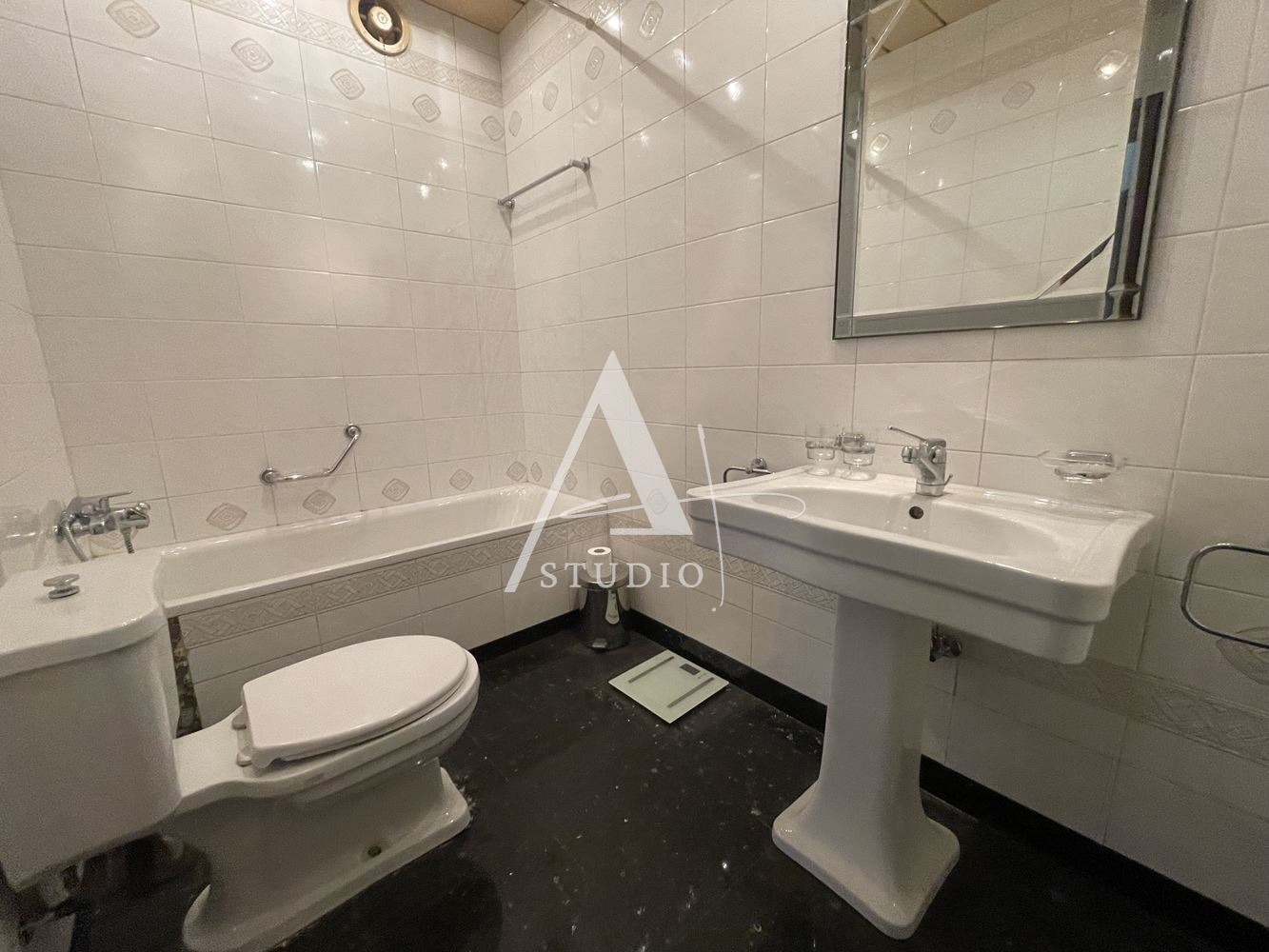 Продава 3-СТАЕН, гр. София, Център, снимка 7 - Апартаменти - 54199001