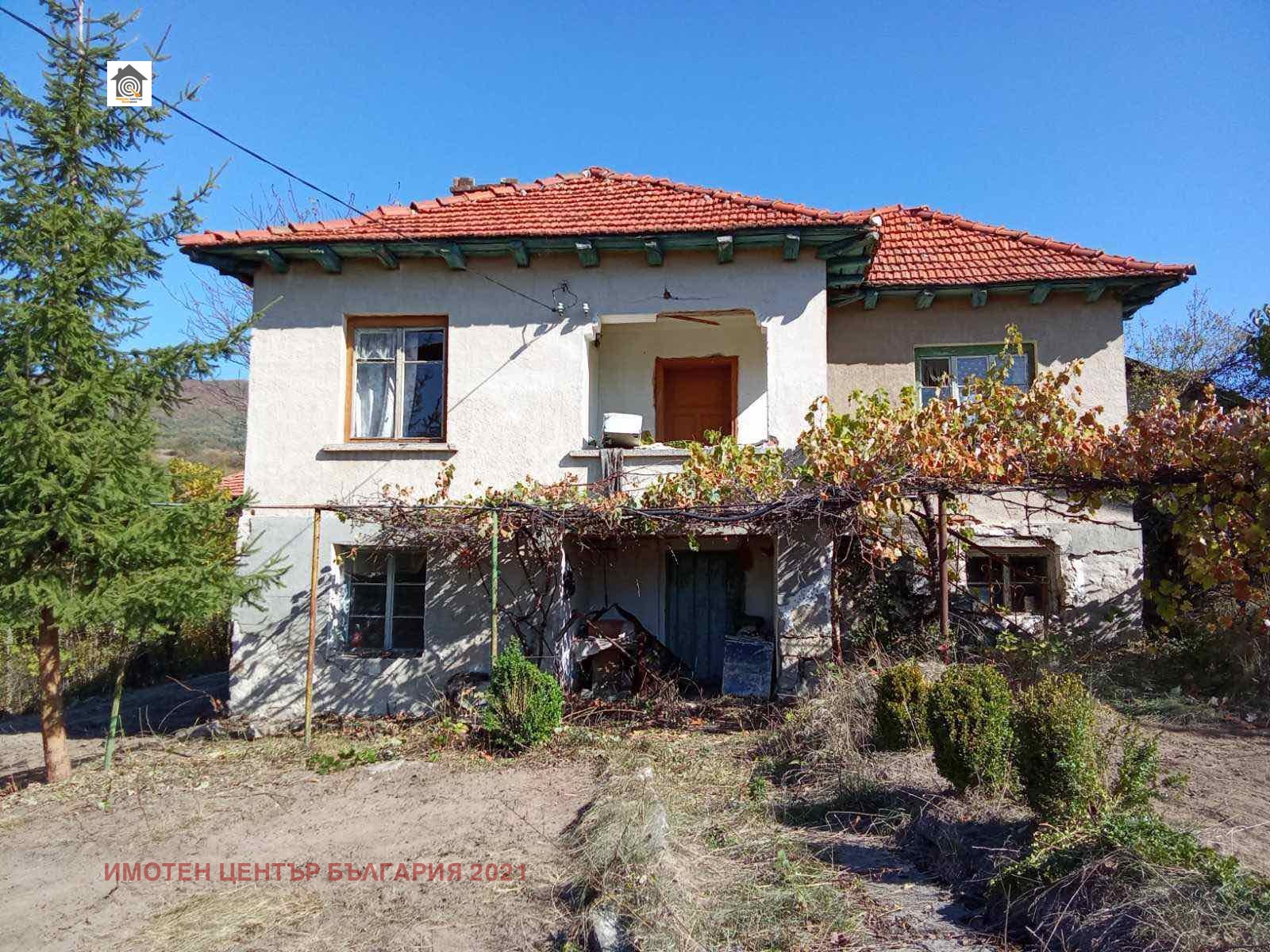 Продава КЪЩА, с. Очуша, област София област, снимка 2 - Къщи - 40817557