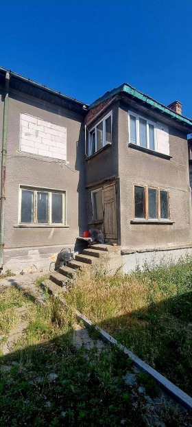 Продава  Етаж от къща, град Видин