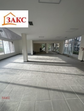 Butik Vazrozhdentsi, Kardzhali 2