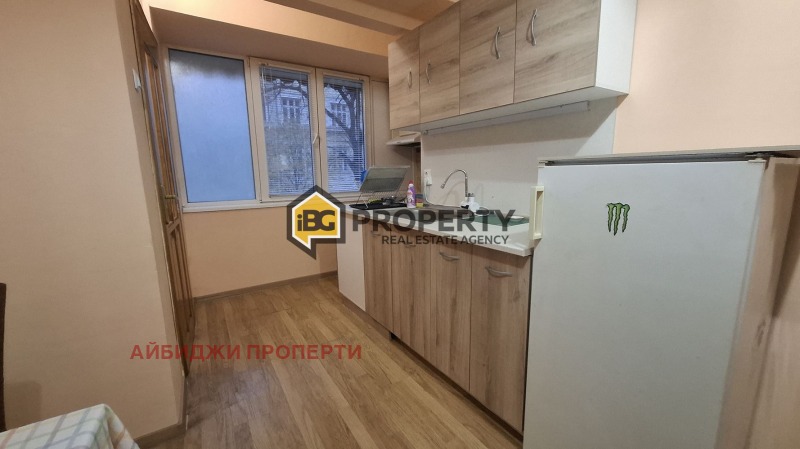 Продава 3-СТАЕН, гр. Варна, Център, снимка 7 - Aпартаменти - 48129763