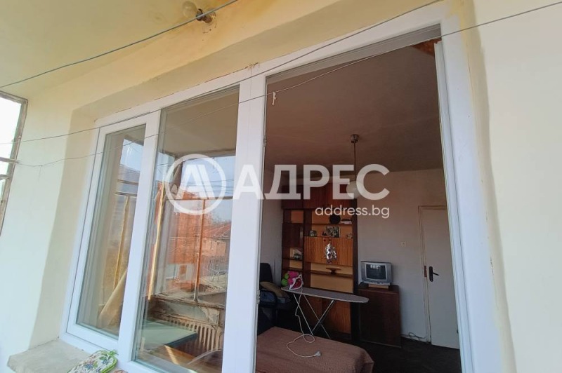 Продава ЕТАЖ ОТ КЪЩА, гр. Ямбол, Център, снимка 6 - Етаж от къща - 53454025