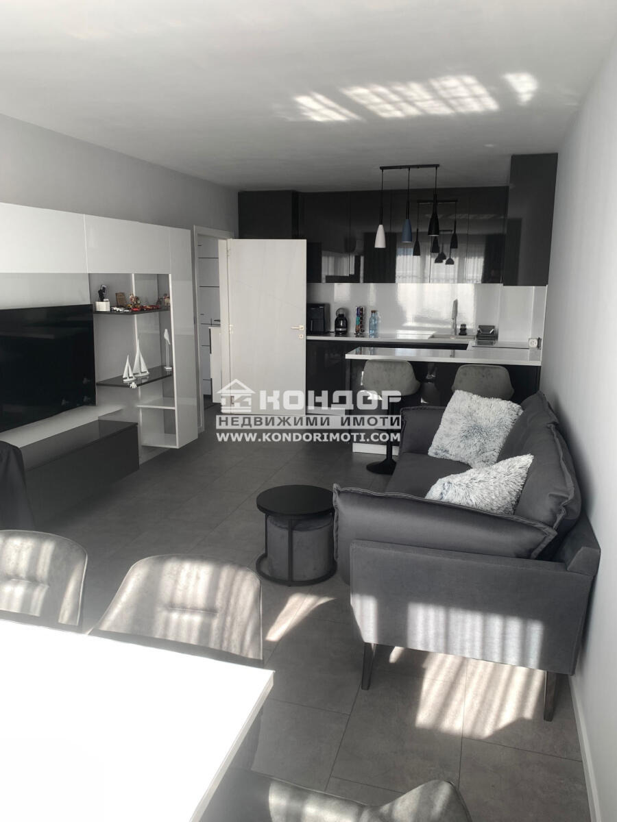 Продава 2-СТАЕН, гр. Пловдив, Кършияка, снимка 2 - Апартаменти - 53887300