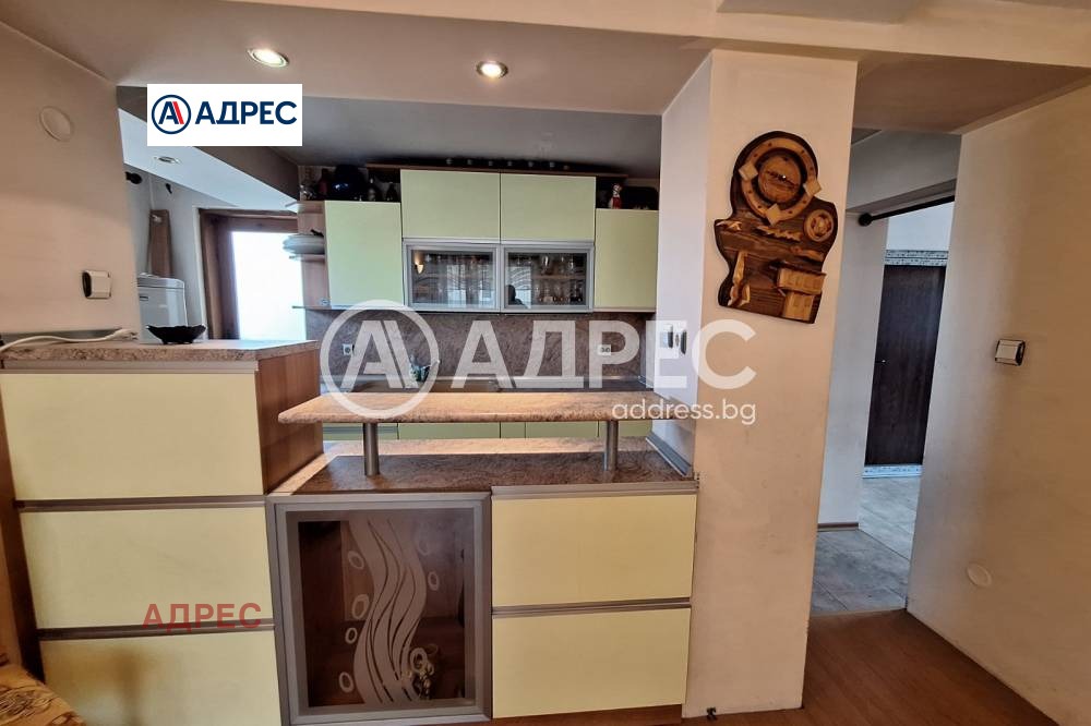Продава КЪЩА, гр. Аксаково, област Варна, снимка 11 - Къщи - 54643782