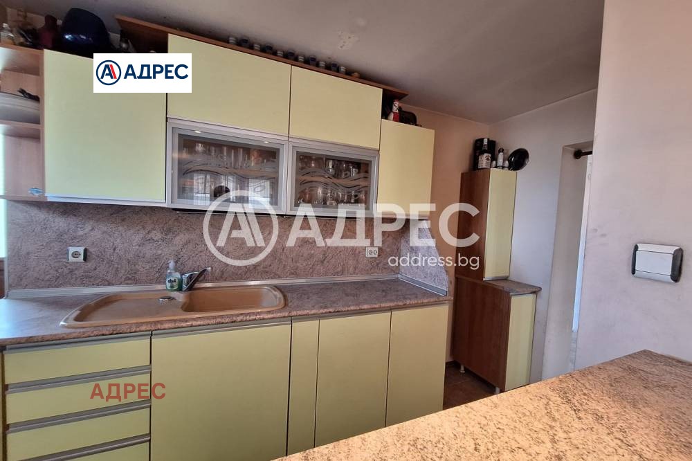 Продава КЪЩА, гр. Аксаково, област Варна, снимка 2 - Къщи - 54643782