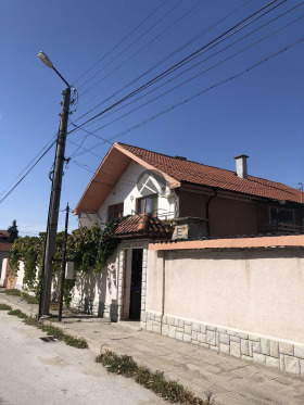 Piano della casa Kalekovets, regione Plovdiv 1