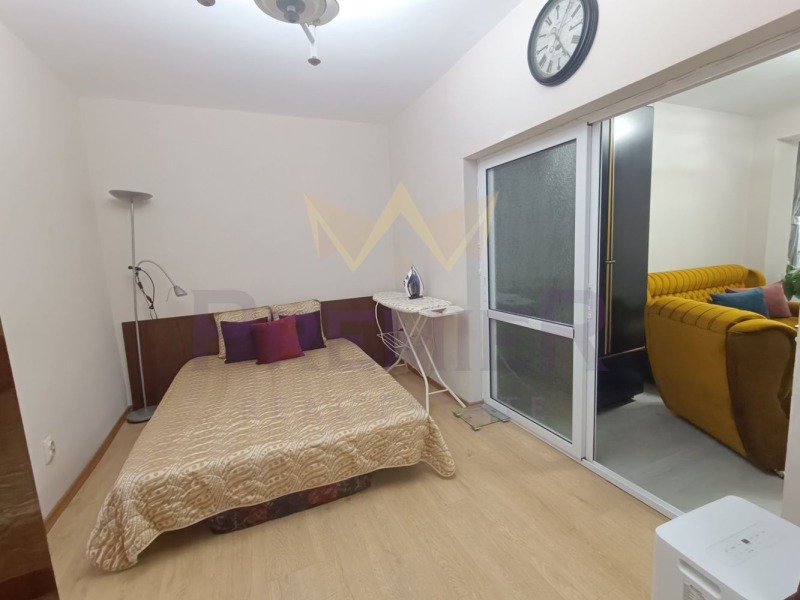 En venta  1 dormitorio Varna , Koljozen pazar , 65 metros cuadrados | 98503422 - imagen [8]