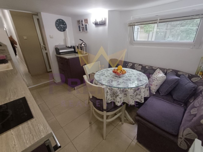 En venta  1 dormitorio Varna , Koljozen pazar , 65 metros cuadrados | 98503422 - imagen [2]