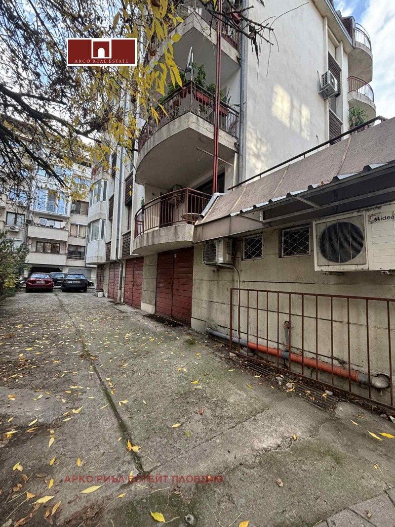 Продава ГАРАЖ, ПАРКОМЯСТО, гр. Пловдив, Център