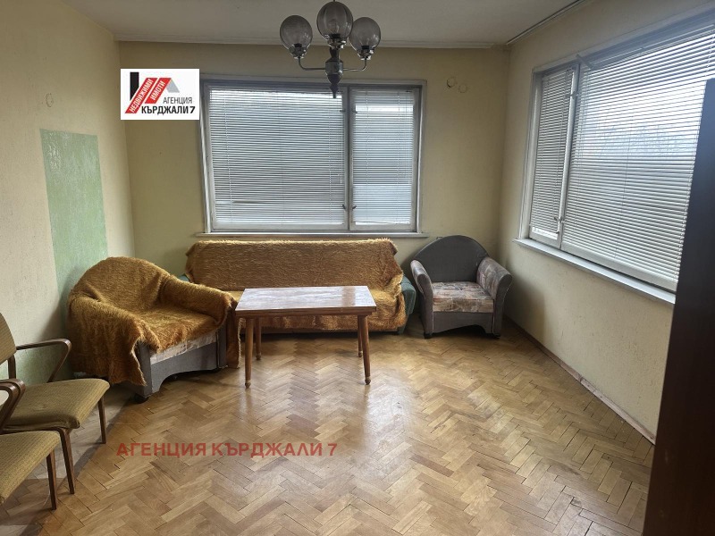 Продава 3-СТАЕН в град Кърджали, Център - 103 кв.м / 115 000 € » 224 920.45 лв., АГЕНЦИЯ КЪРДЖАЛИ 7