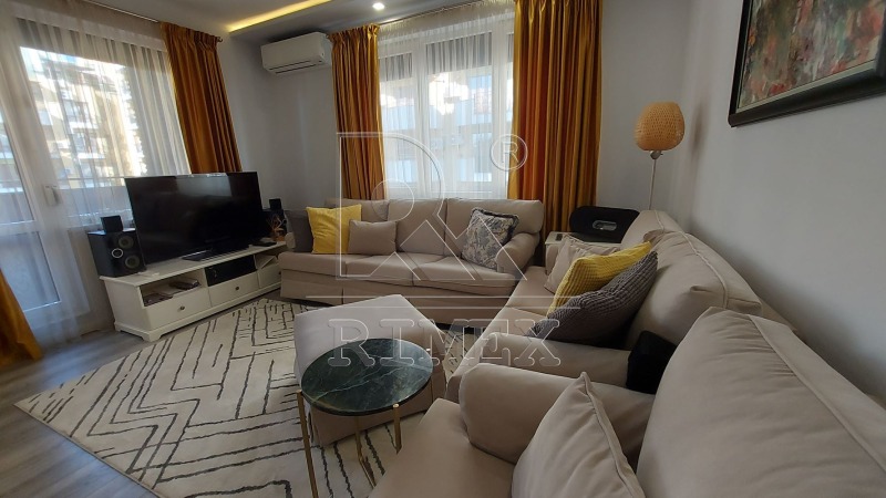 Satılık  1 yatak odası Plovdiv , Yujen , 71 metrekare | 62745792