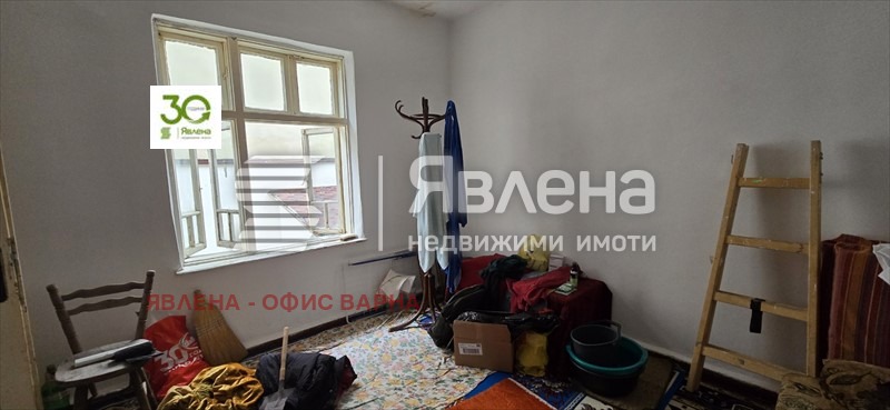 Продава ЕТАЖ ОТ КЪЩА, гр. Варна, Окръжна болница-Генерали, снимка 3 - Етаж от къща - 56240418
