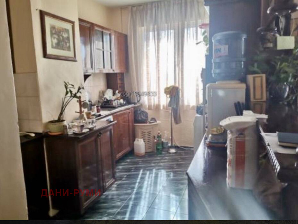 Продава 4-СТАЕН, гр. Пловдив, Младежки Хълм, снимка 2 - Апартаменти - 54811023