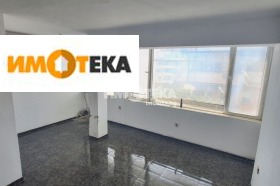 3+ chambres Zimno kino Trakiya, Varna 1