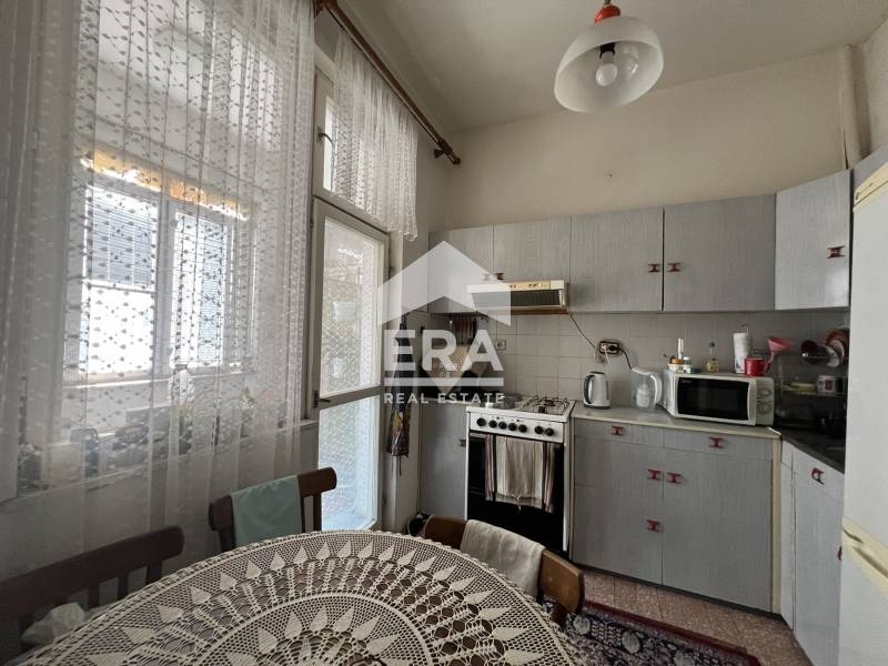 Продава  3-стаен град Силистра , Център , 83 кв.м | 53331986 - изображение [3]