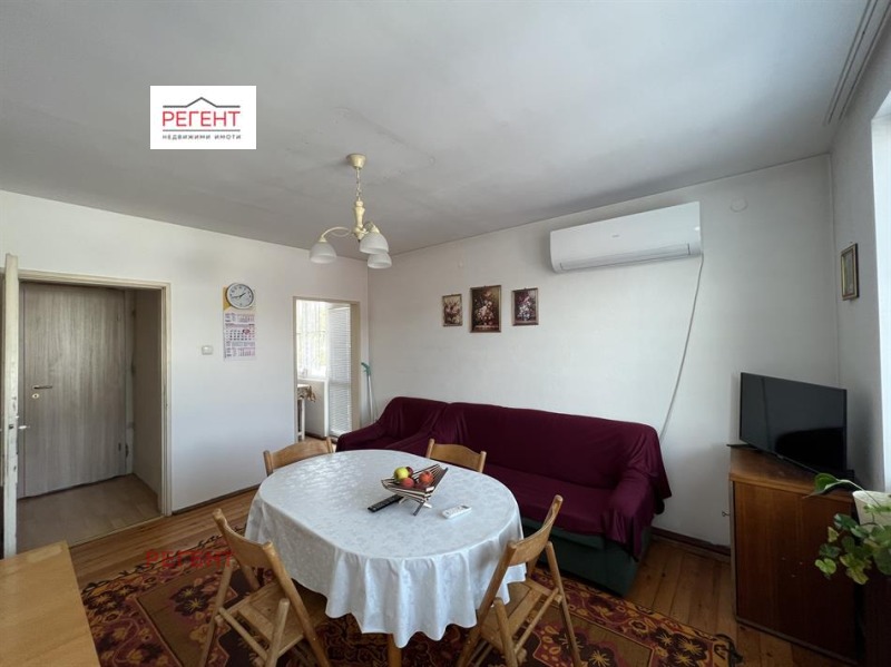 Продава ЕТАЖ ОТ КЪЩА в област Габрово, с. Поповци - 110 кв.м / 71 580.86 € » 140 000 лв., РЕГЕНТ