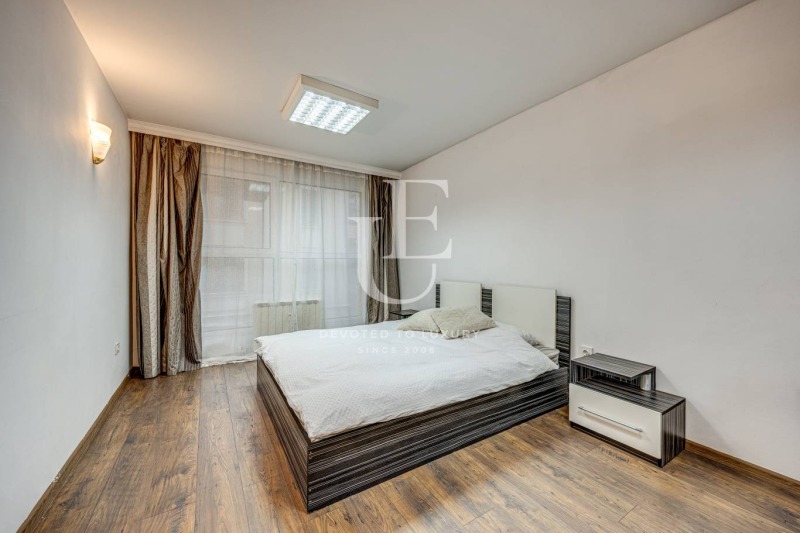 Продава ОФИС, гр. София, Център, снимка 12 - Офиси - 52709181