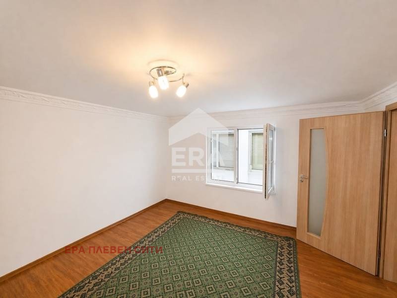 Продава КЪЩА, с. Въбел, област Плевен, снимка 2 - Къщи - 55393262