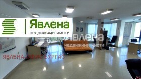 Продава офис град Бургас Лазур - [1] 