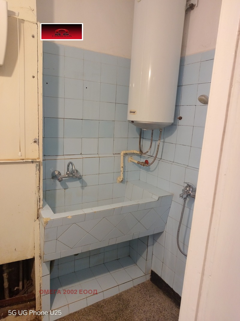 Продава  2-стаен град Русе , Родина 2 , 62 кв.м | 97032078 - изображение [2]
