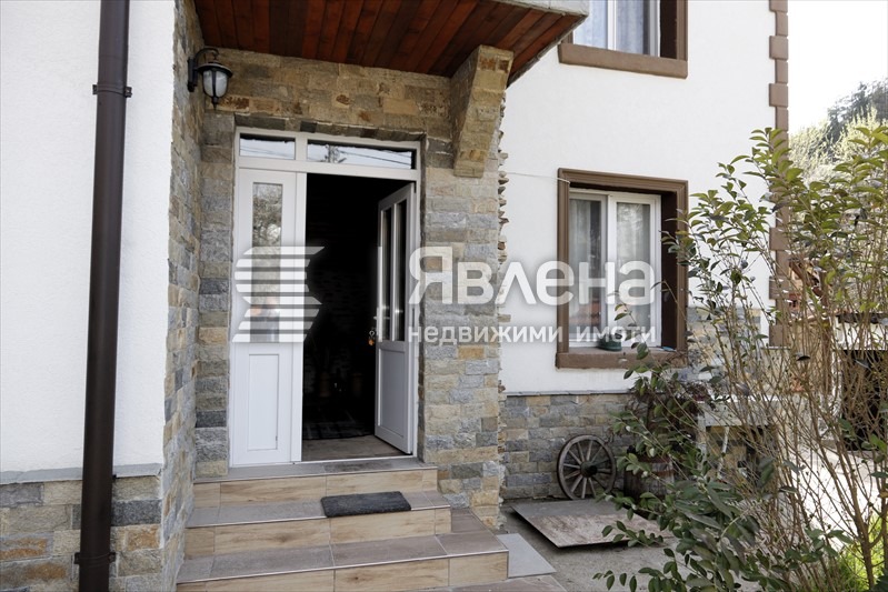 Продава КЪЩА, с. Свежен, област Пловдив, снимка 2 - Къщи - 54210709