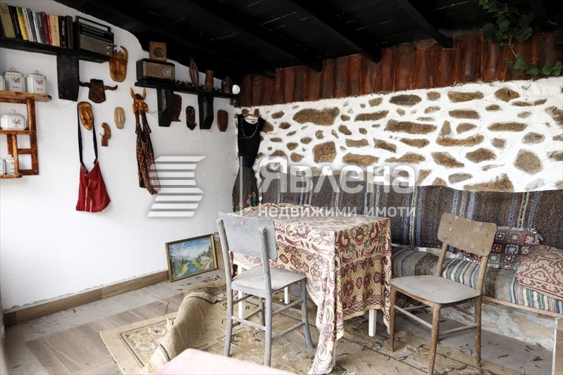 Продава КЪЩА, с. Свежен, област Пловдив, снимка 4 - Къщи - 54210709