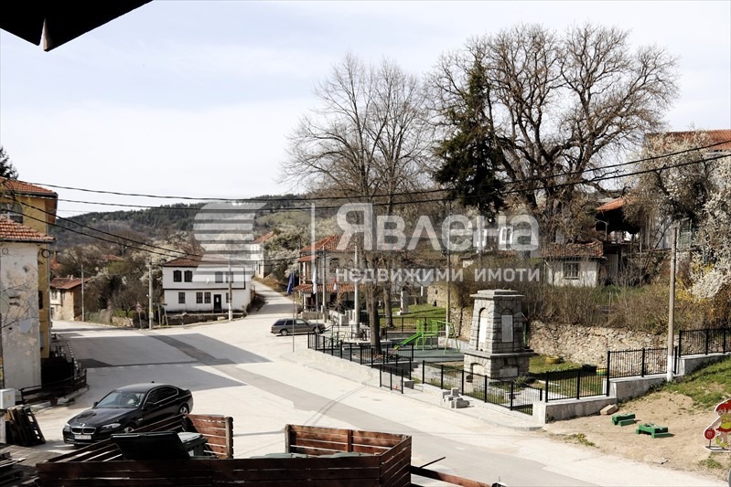 Продава КЪЩА, с. Свежен, област Пловдив, снимка 16 - Къщи - 54210709