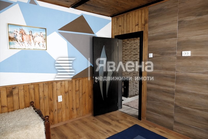 Продава КЪЩА, с. Свежен, област Пловдив, снимка 12 - Къщи - 54210709